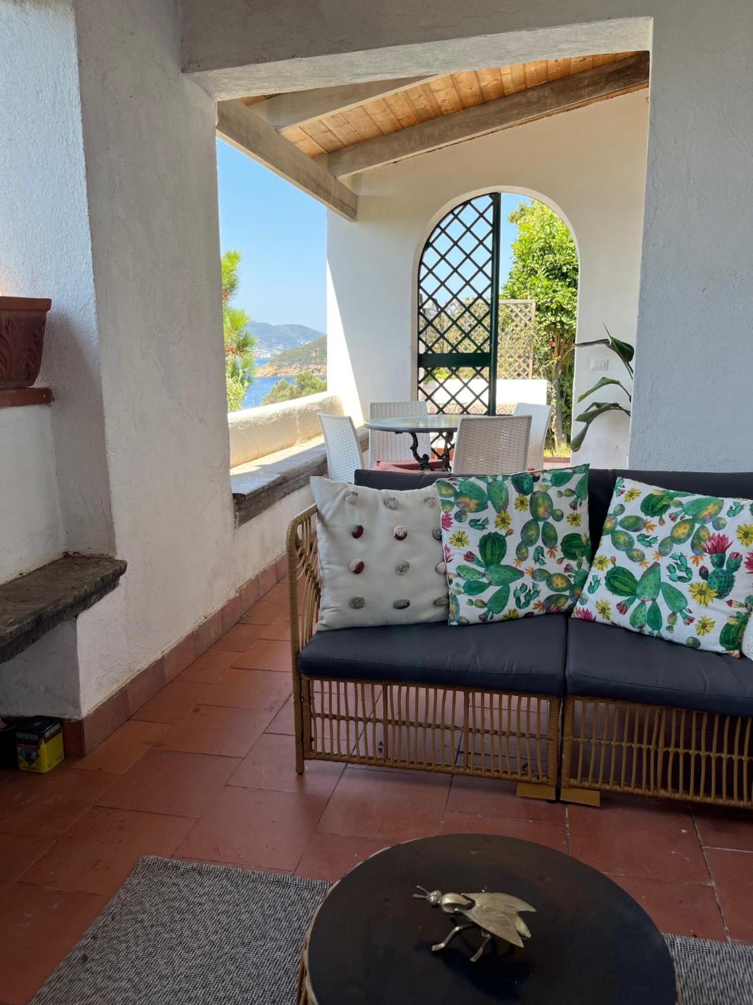 פרוסידה Villa Manni מראה חיצוני תמונה